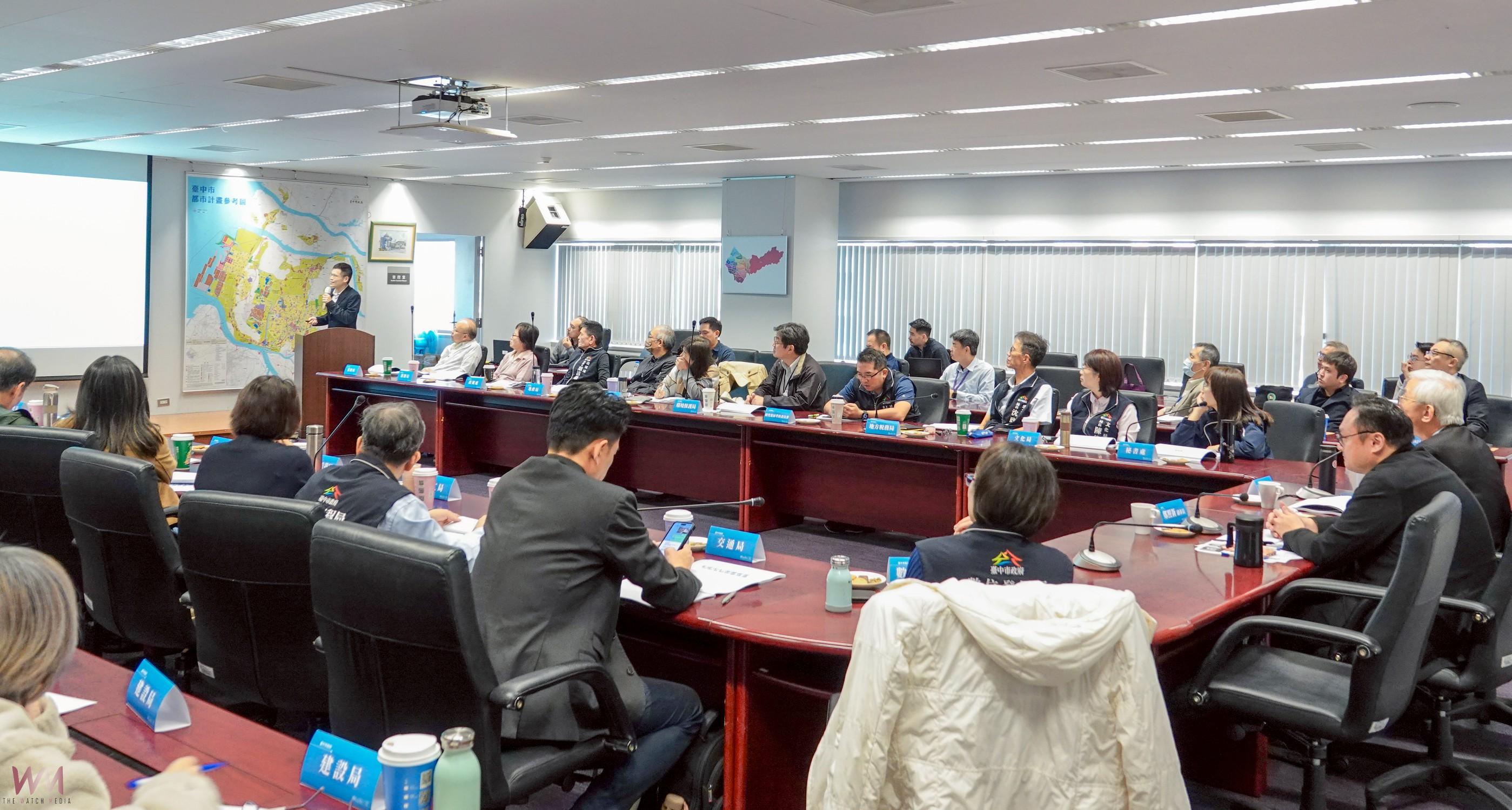 台中「AI首長班」完訓 盧秀燕親自參與培育80名高階主管 - https://www.watchmedia01.com