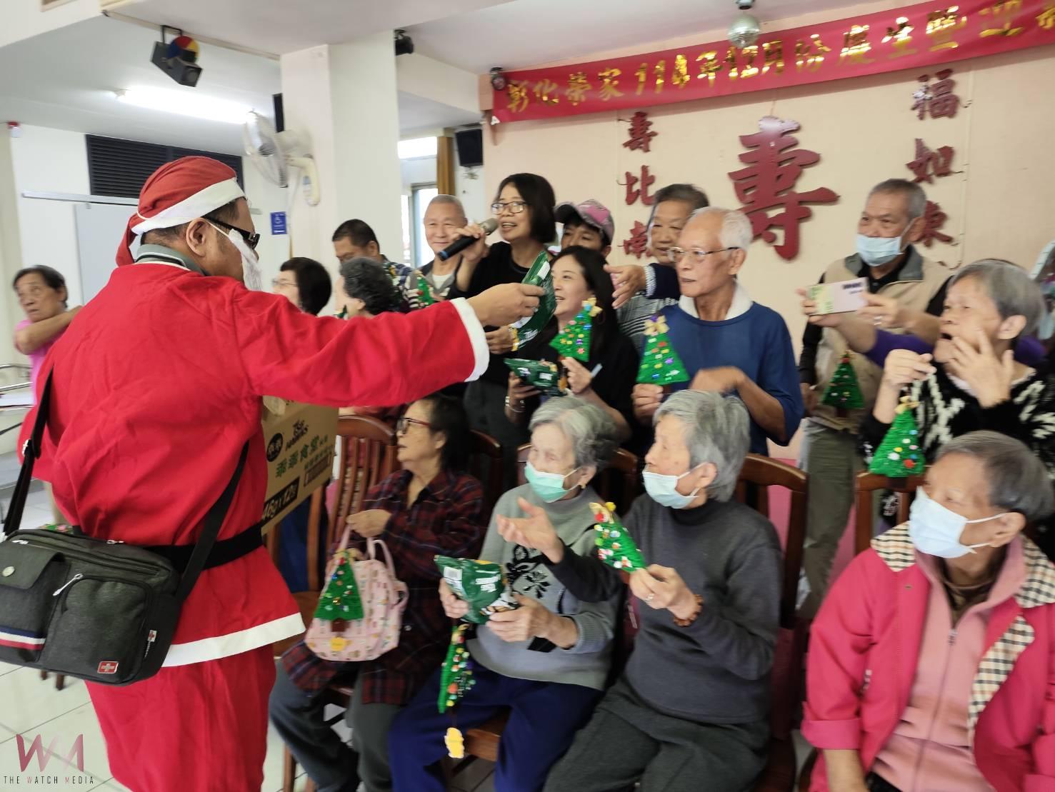 (有影片)/彰化榮家長輩動手做毛線聖誕樹 提前感受節慶溫馨 - https://www.watchmedia01.com