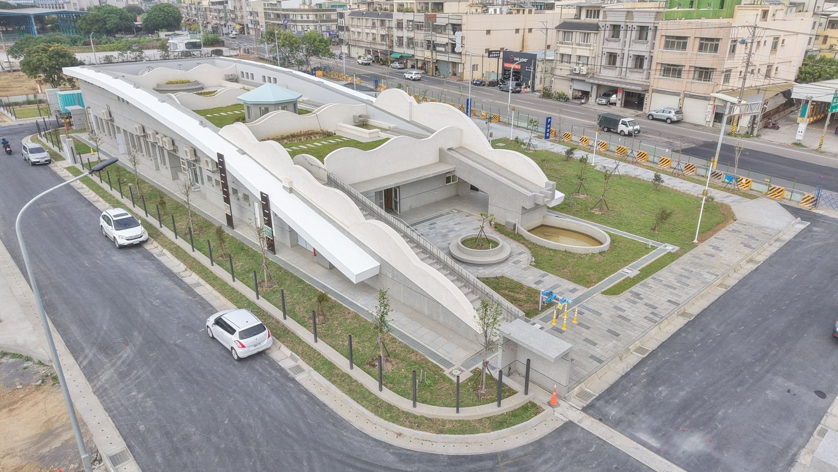 （有影片）／白色恐龍屋現身和美　41億污水建設拚翻轉生活品質