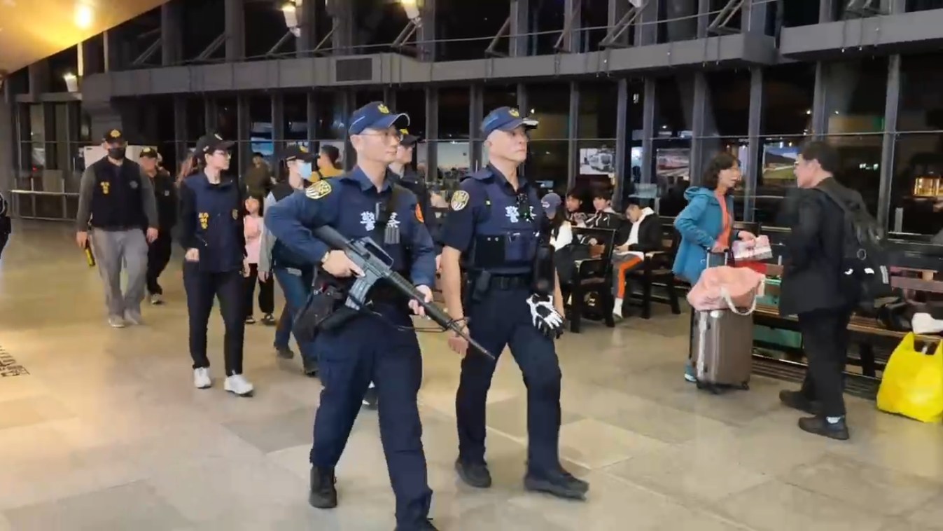 恐攻者張文雲端筆記、學生照曝光！ 台警長槍預防模仿犯