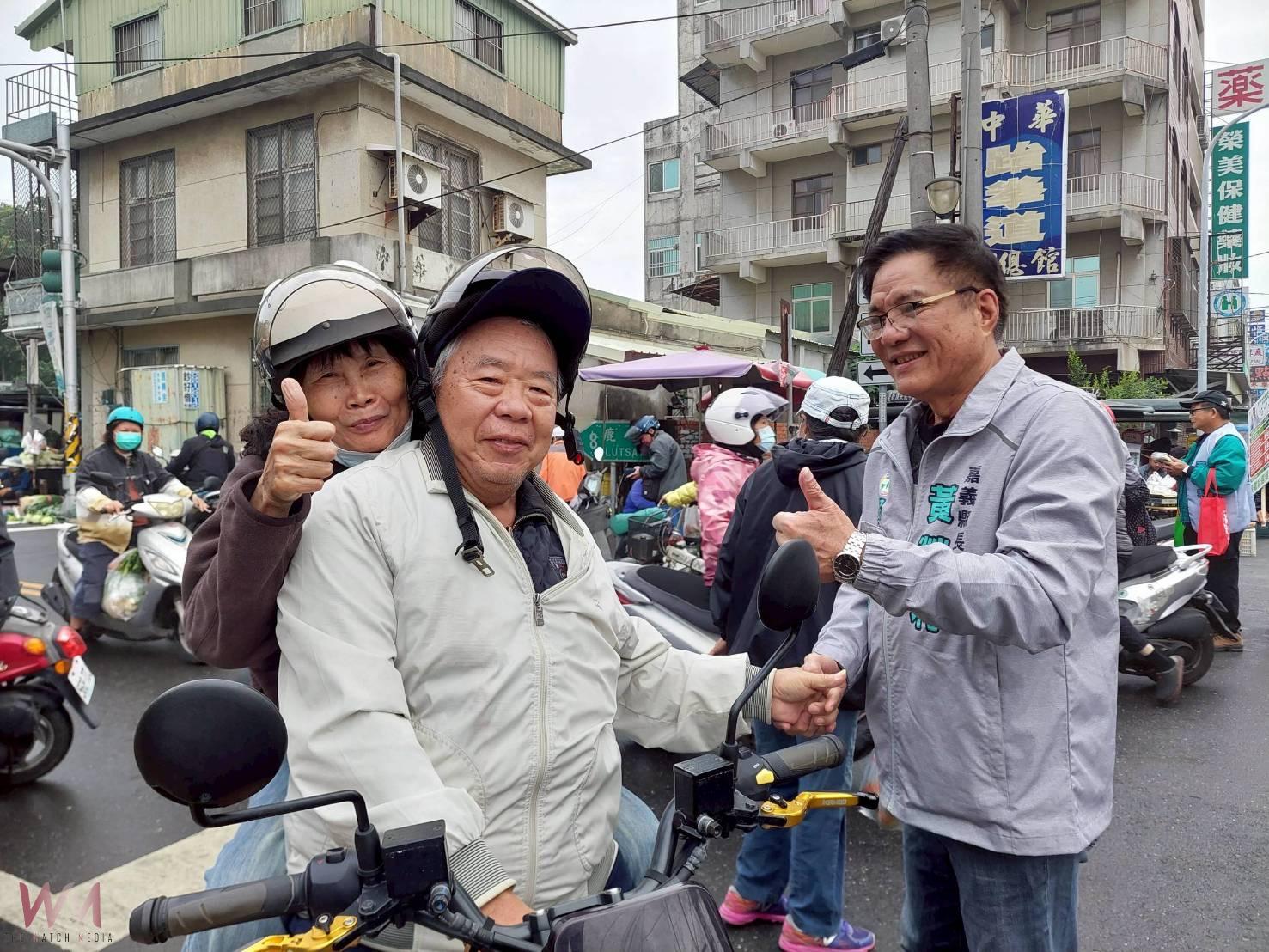 民進黨嘉義縣長初選    黃榮利展現「嘉義人骨力」走入市場與鄉親搏感情