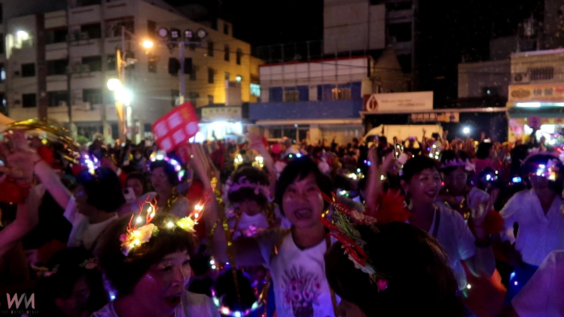 (有影片)/聖誕踩街+點燈 田中夜晚超有感 幸福許願馬亮相 - https://www.watchmedia01.com