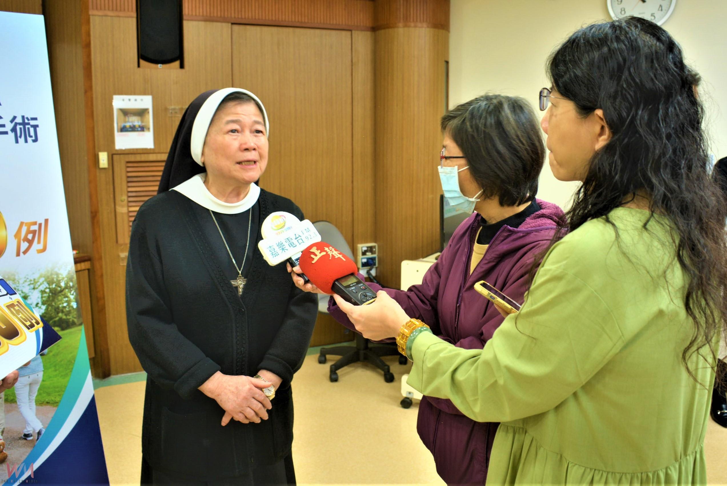 ROSA機械手臂系統關節置換　精准醫療造福膝疼痛患者 - https://www.watchmedia01.com