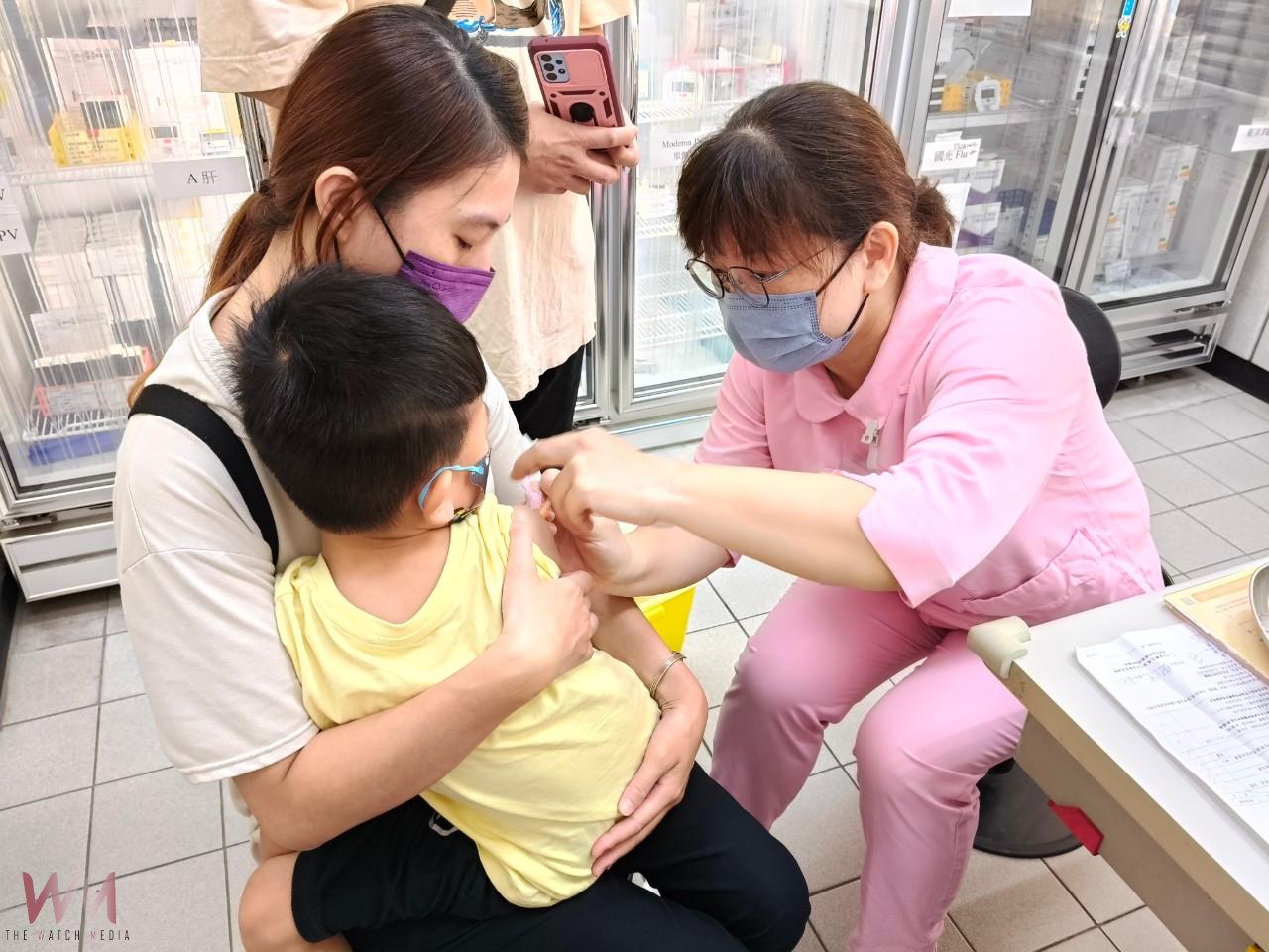 流感疫情持續升溫、連假人潮增加 中市衛生局籲符合資格者儘速接種疫苗 - https://www.watchmedia01.com