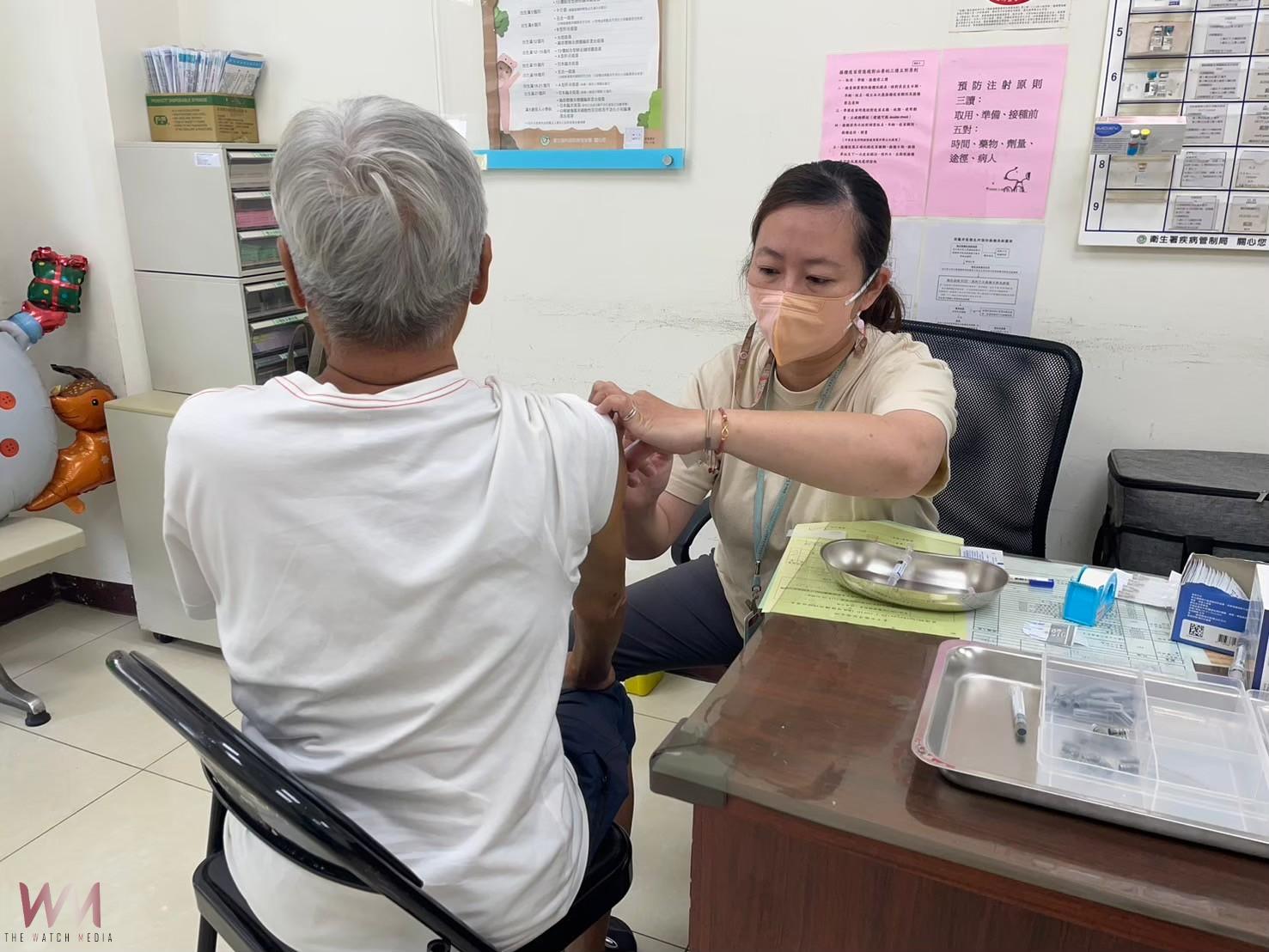 流感疫情持續升溫、連假人潮增加 中市衛生局籲符合資格者儘速接種疫苗 - https://www.watchmedia01.com