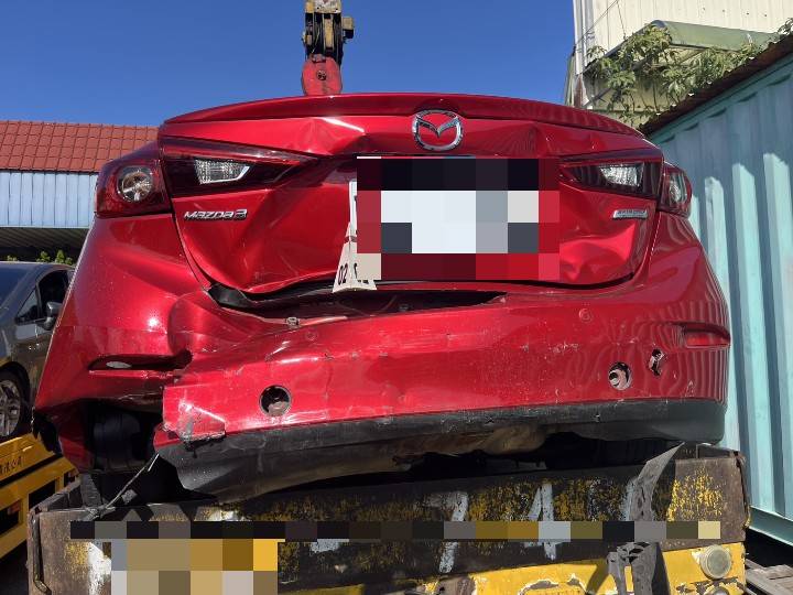 耶誕節國道追撞事故!彰化196公里段9車連環撞 8人輕傷 - https://www.watchmedia01.com