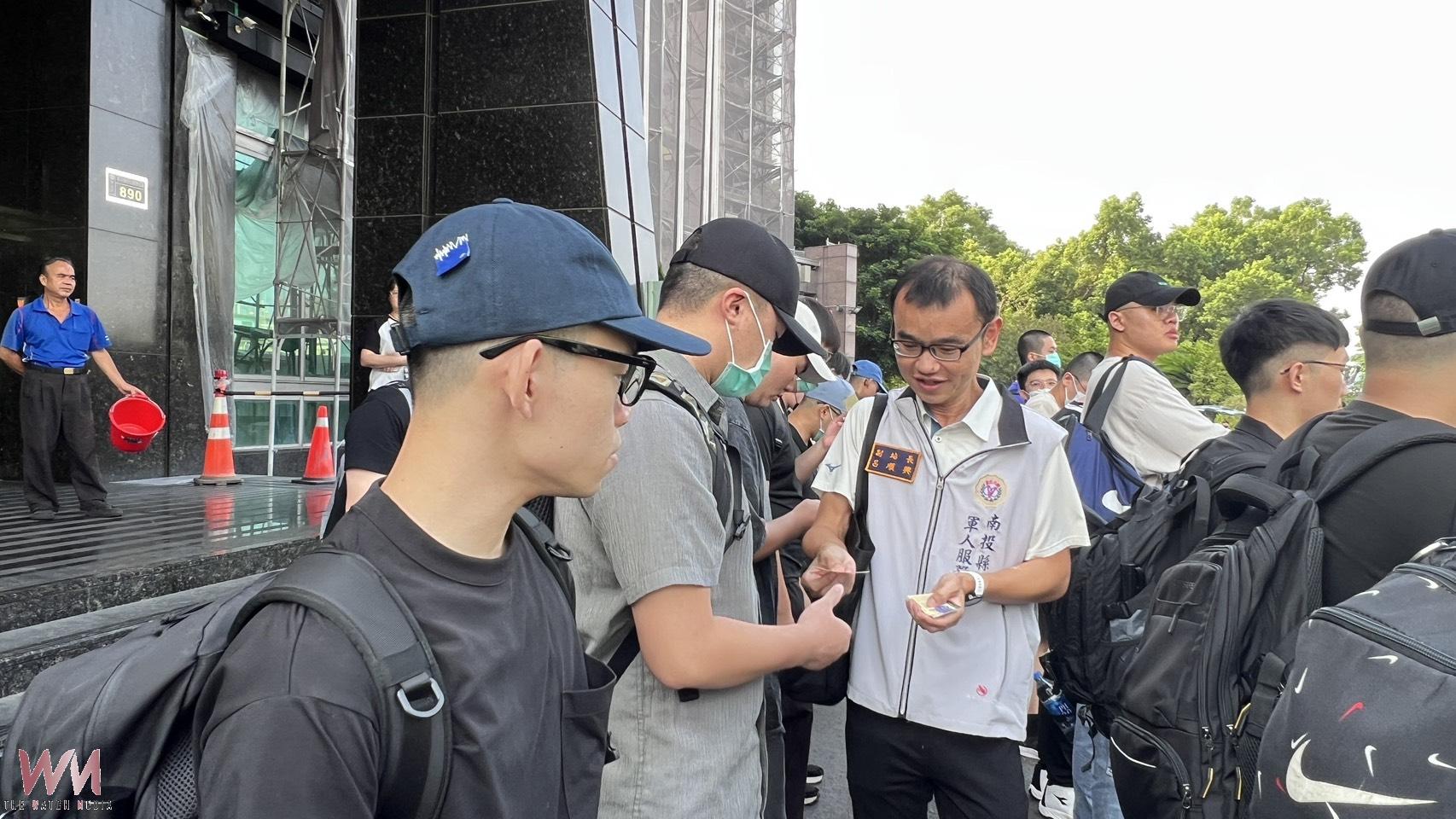 南投縣陸軍常備兵軍事訓練役男入營 南投縣軍人服務站叮嚀祝福 - https://www.watchmedia01.com