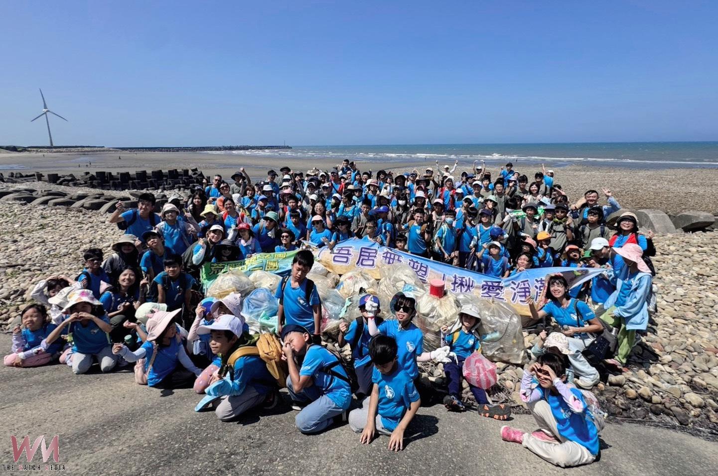 近800人響應淨灘 中市環保局攜手荒野保護協會 守護海岸減塑減煙蒂 - https://www.watchmedia01.com
