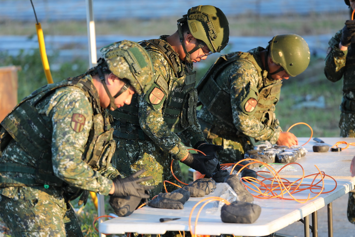 強化實戰應變能力 陸軍第六軍團五三工兵群實施橋梁爆破訓練 - https://www.watchmedia01.com