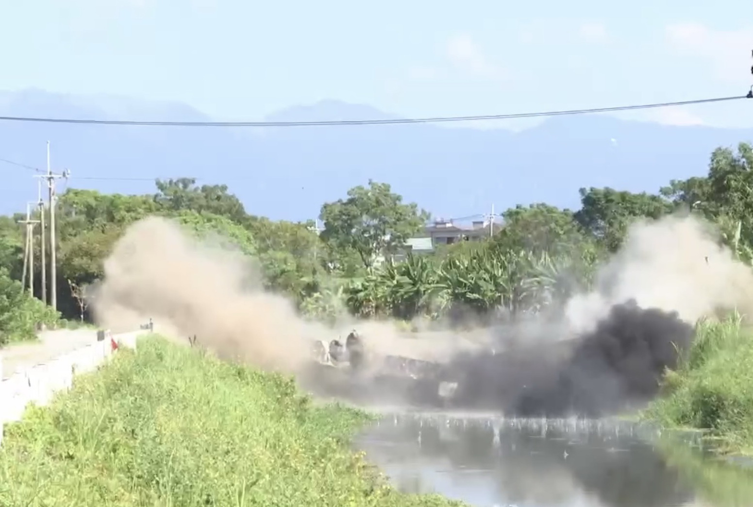 強化實戰應變能力 陸軍第六軍團五三工兵群實施橋梁爆破訓練 - https://www.watchmedia01.com