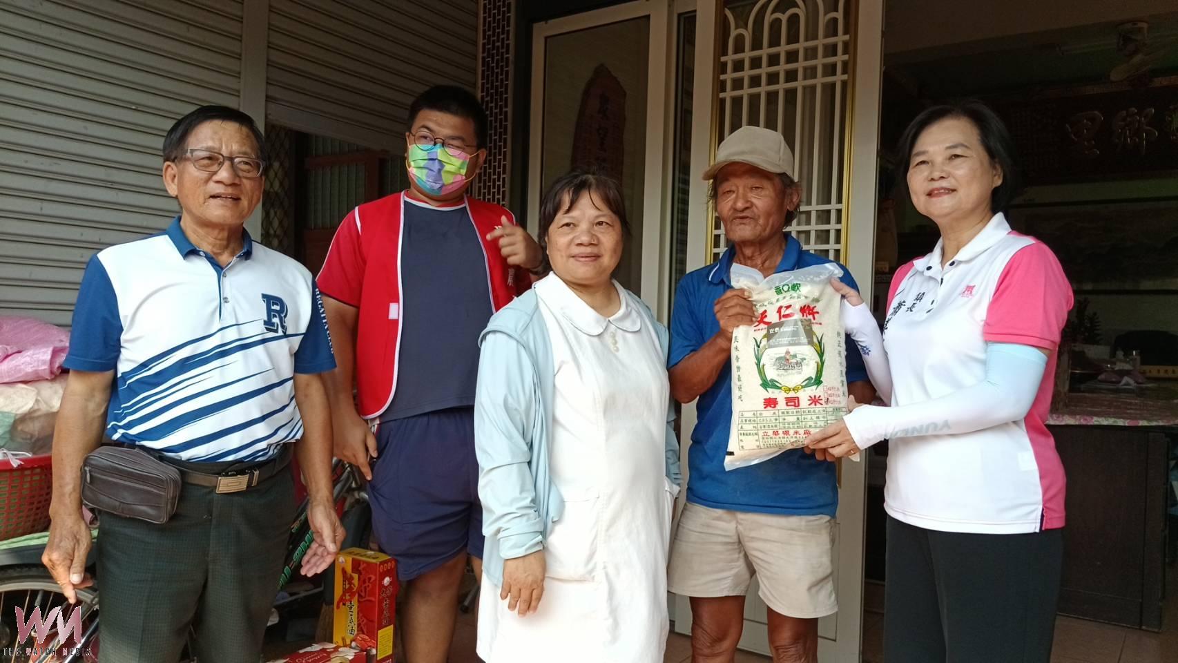 (有影片)/溫馨中秋傳遞社會暖意 蕭美文鎮長率隊關懷獨居長者 - https://www.watchmedia01.com
