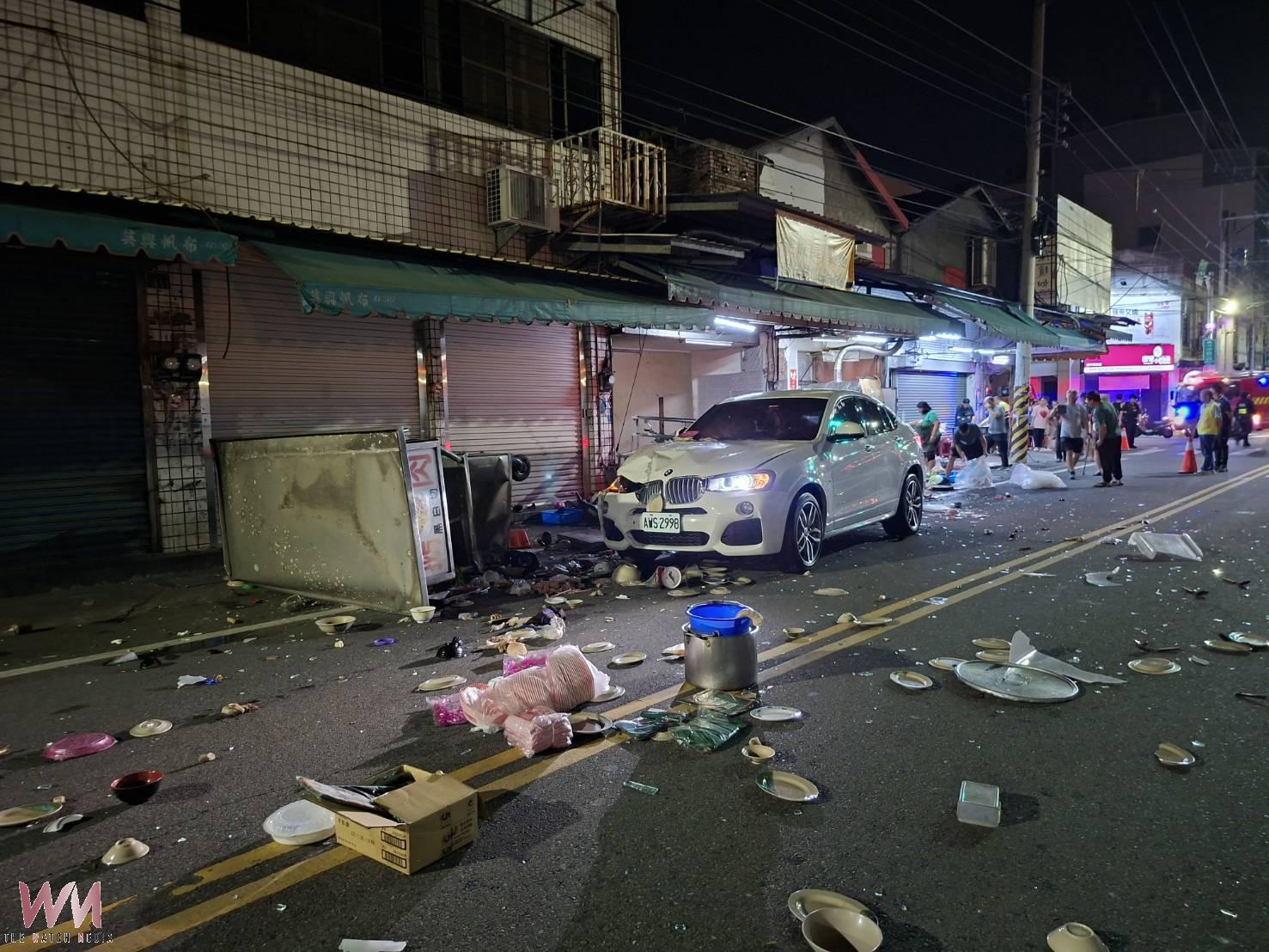 (有影片)/田中鎮一BMW失控撞飛鵝肉攤 82歲翁無照駕駛釀1傷 - https://www.watchmedia01.com