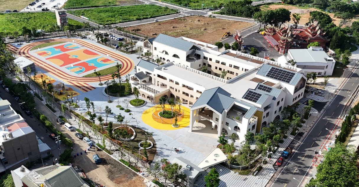 龍岡國小遷建新校區 提供師生安全舒適環境 - https://www.watchmedia01.com