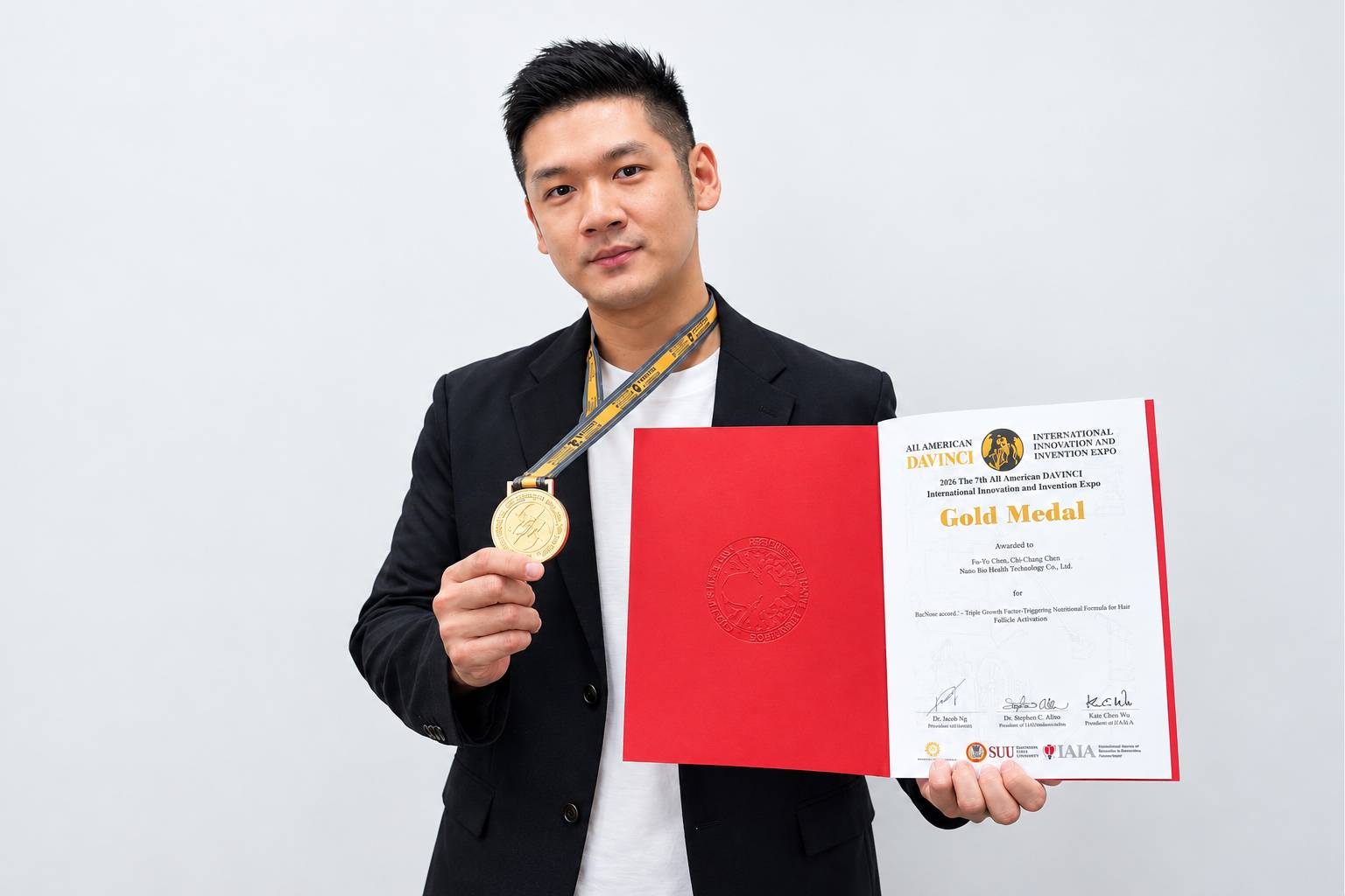 光茵生物科技副總經理陳柏羽表示,BeNour本蘊希望照顧男女消費者對頭皮與髮絲的日常需求。光茵生物科技/提供