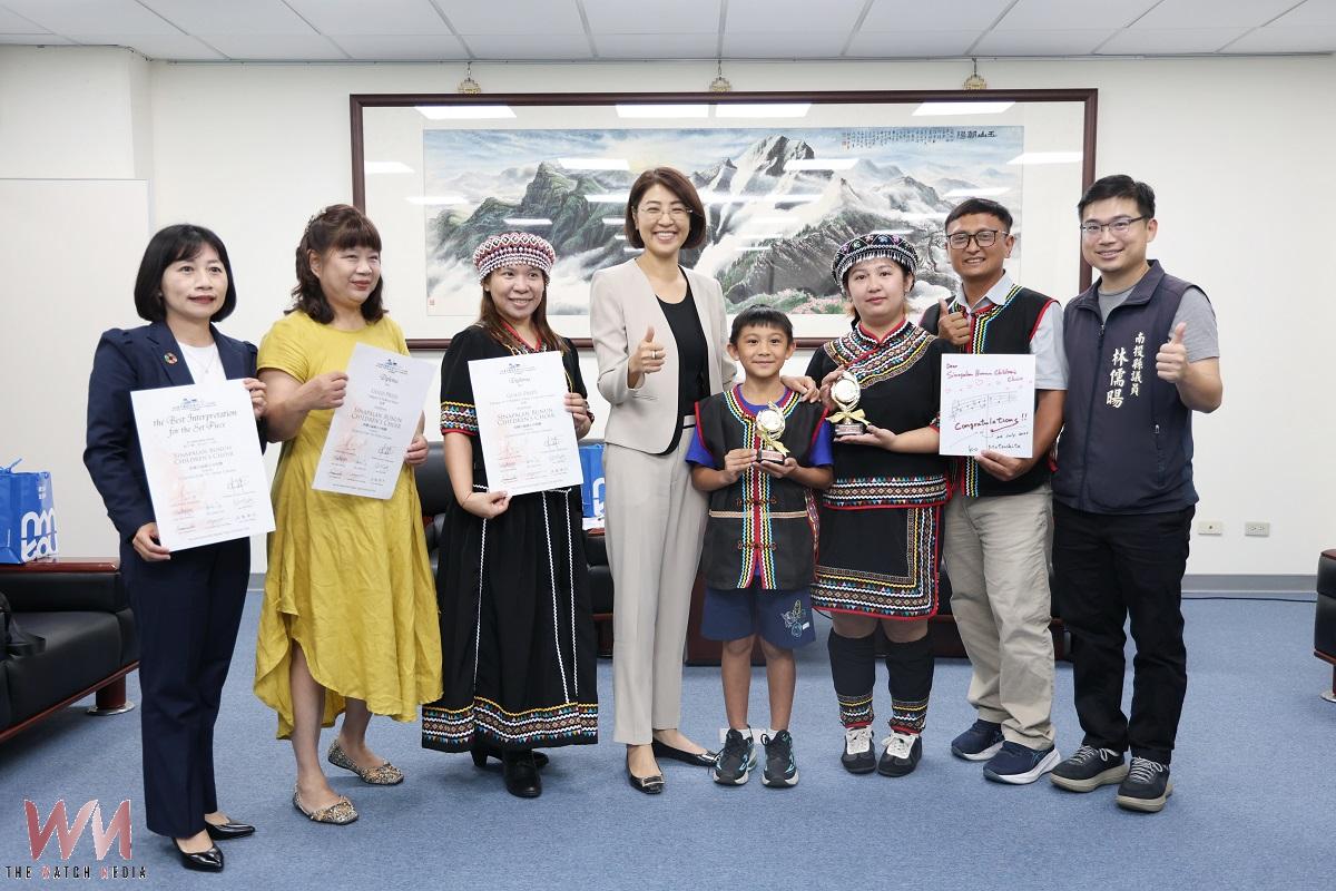 希娜巴嵐國小合唱團東京國際合唱大賽獲雙金獎 許縣長接見嘉勉 - https://www.watchmedia01.com