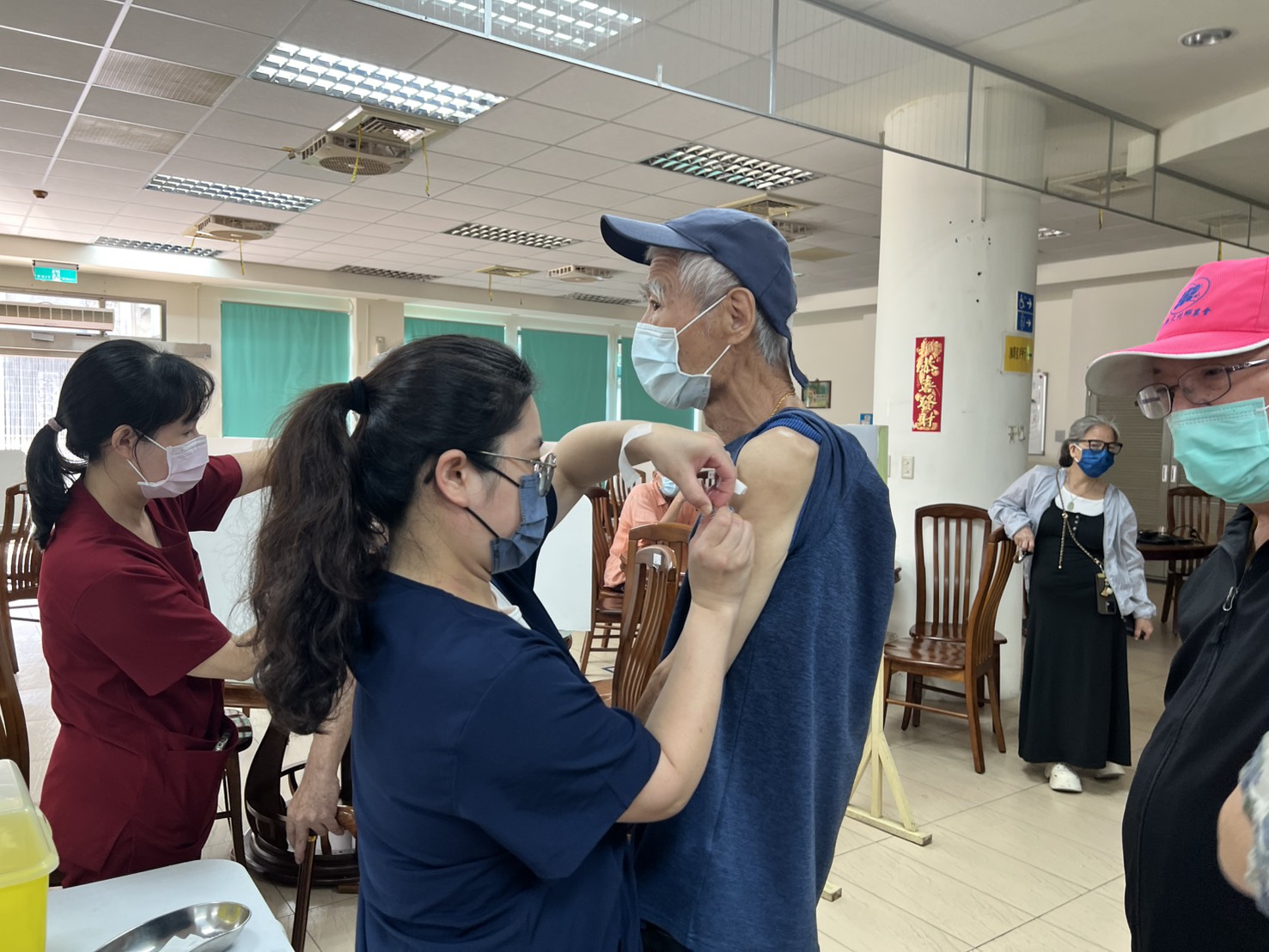 彰化榮家482人接種流感疫苗　提早築起防護網