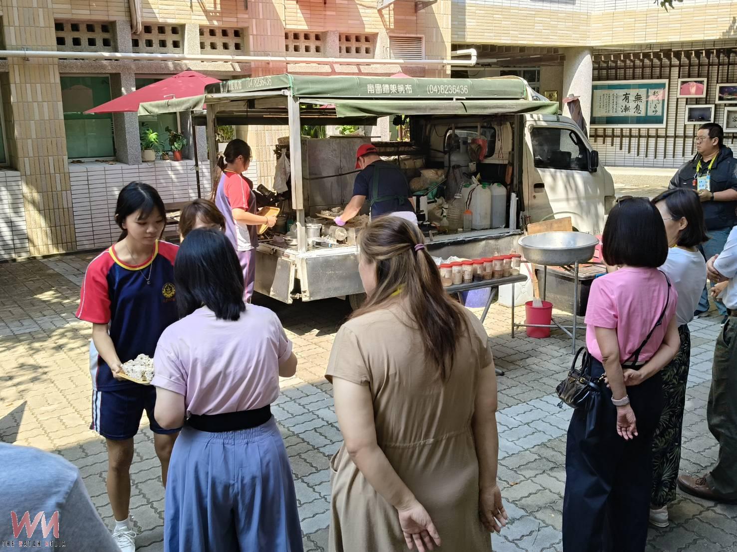 龍獅扯鈴熱情迎賓 北港農工分享衛生體育成果 農經科品茗、自產米爆米香飄香交流 - https://www.watchmedia01.com