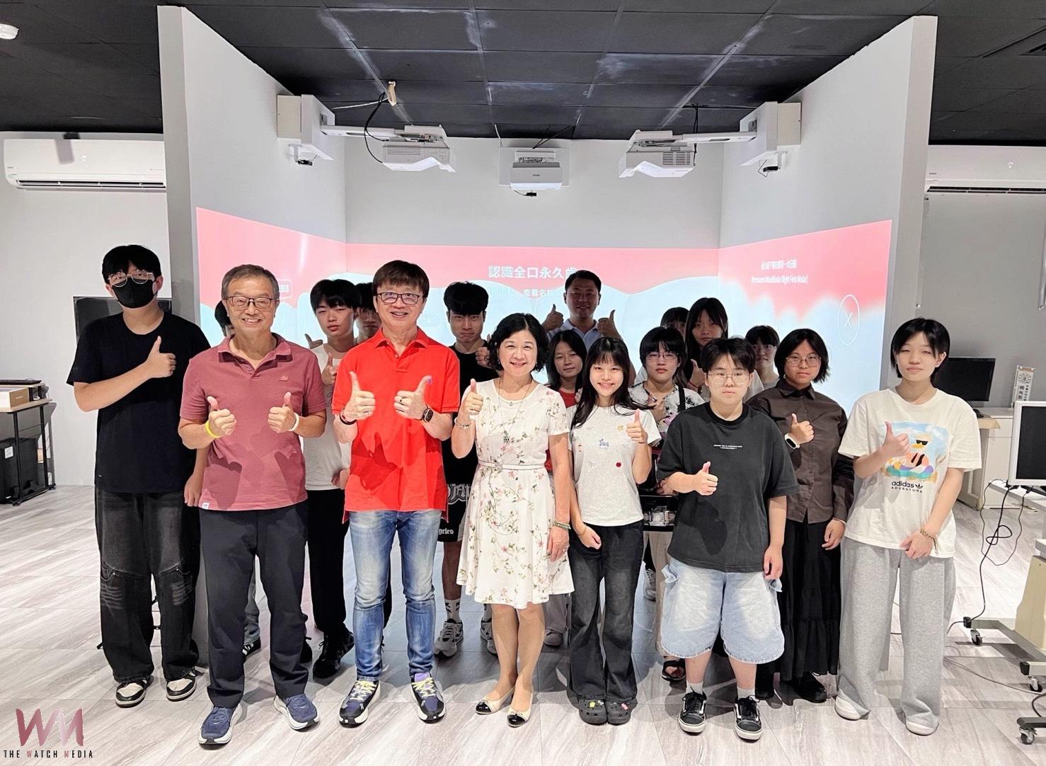 AR元宇宙讓牙齒活起來 中臺科大導入3D互動牆翻轉牙技專業教學 - https://www.watchmedia01.com
