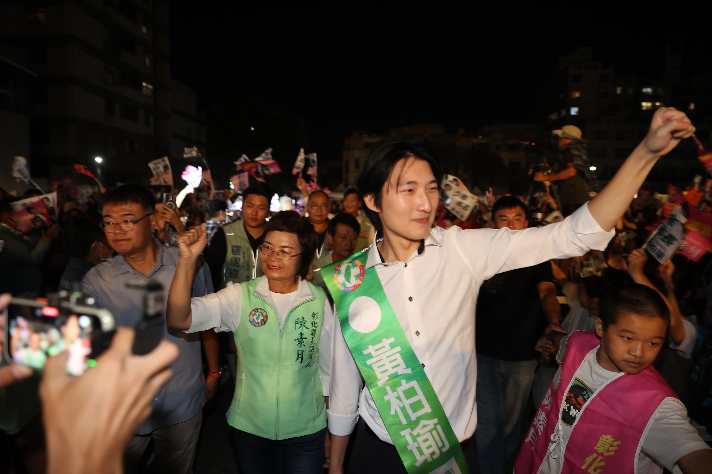 市長候選人黃柏瑜攜妻小獻唱　「洋流」暖流吹進彰化