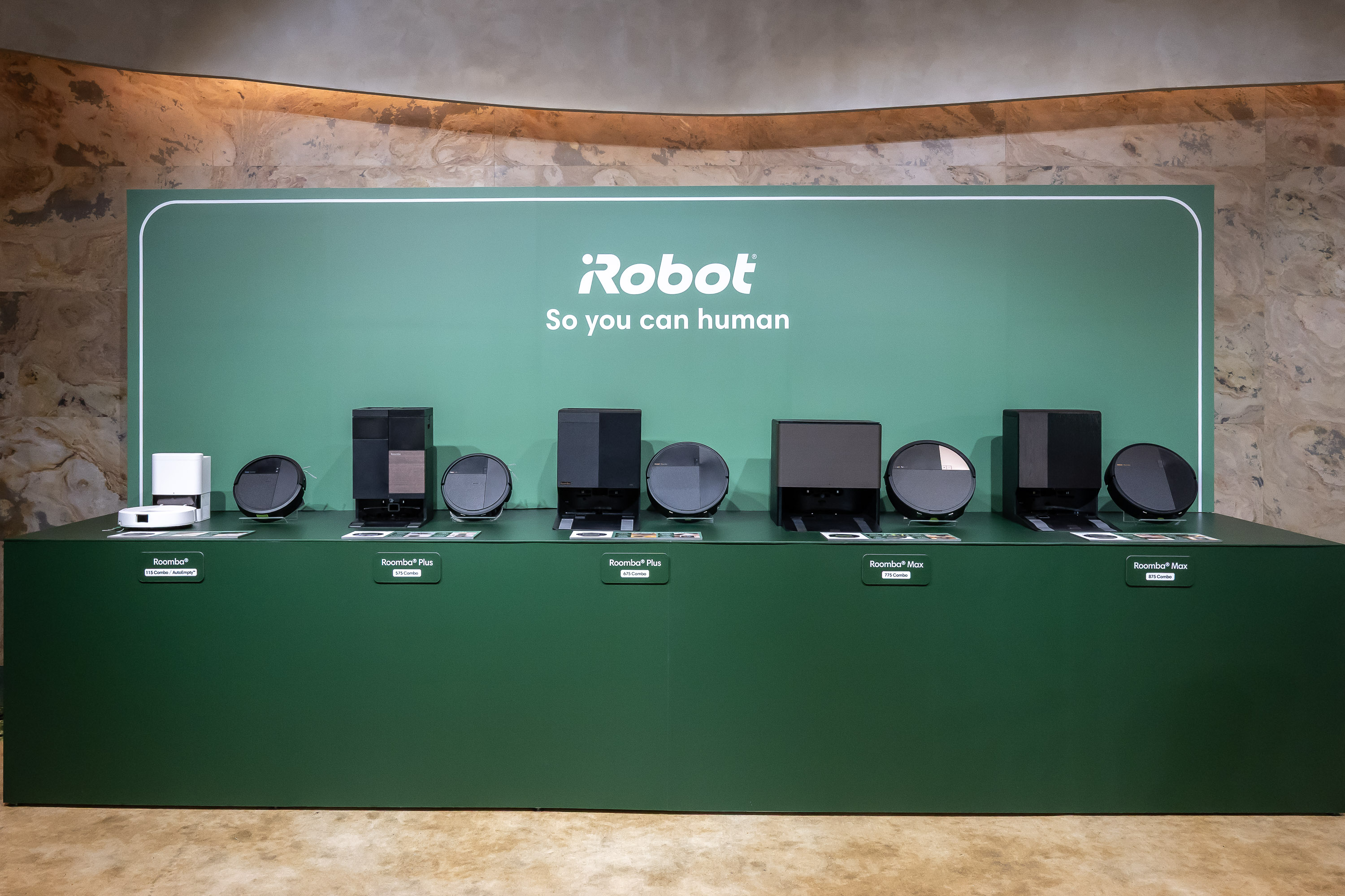 2026 Roomba® 五大系列齊發!iRobot® 從機器人先驅到地板清潔王者,36 年研發底蘊全面進化 - https://www.watchmedia01.com