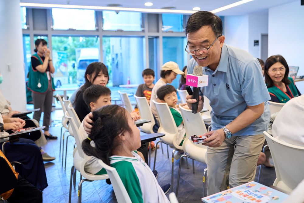 《歡迎光臨滿天猩奇果鋪》繪本 陪孩子遠離毒品危害 - https://www.watchmedia01.com