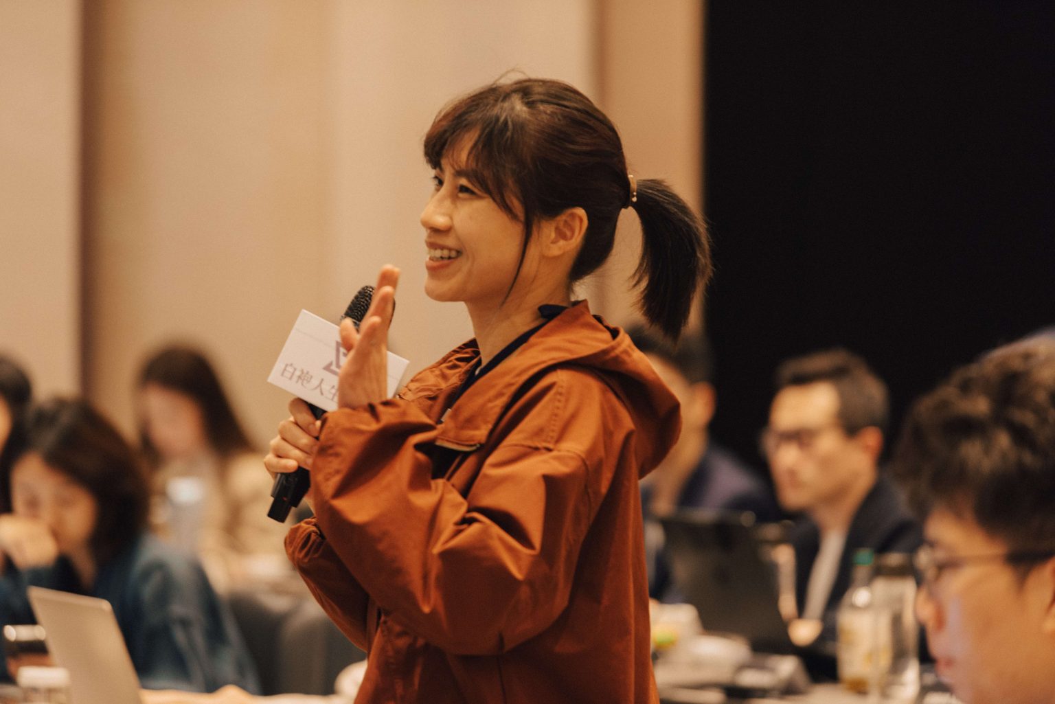 李宜靜醫師希望將診間累積的臨床觀察，轉化為可被討論、驗證與持續修正的公共觀點。（圖：原生顏提供）