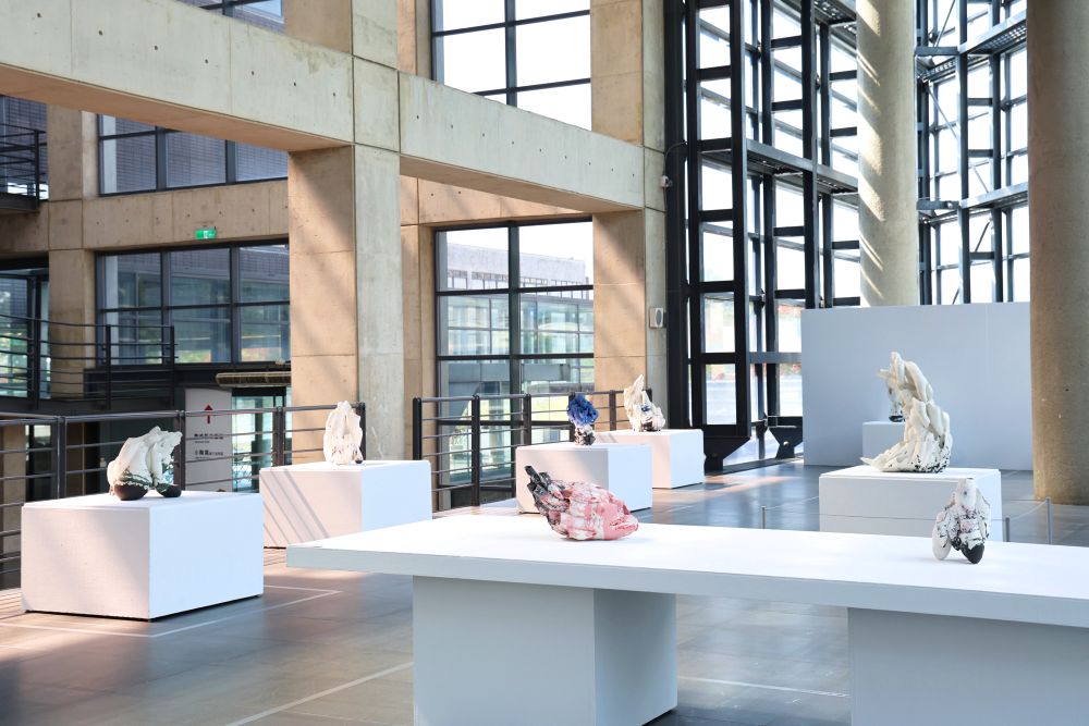 雙年展首獎個展陶博館驚豔登場 佐藤雅之用陶土刻畫鶯歌記憶