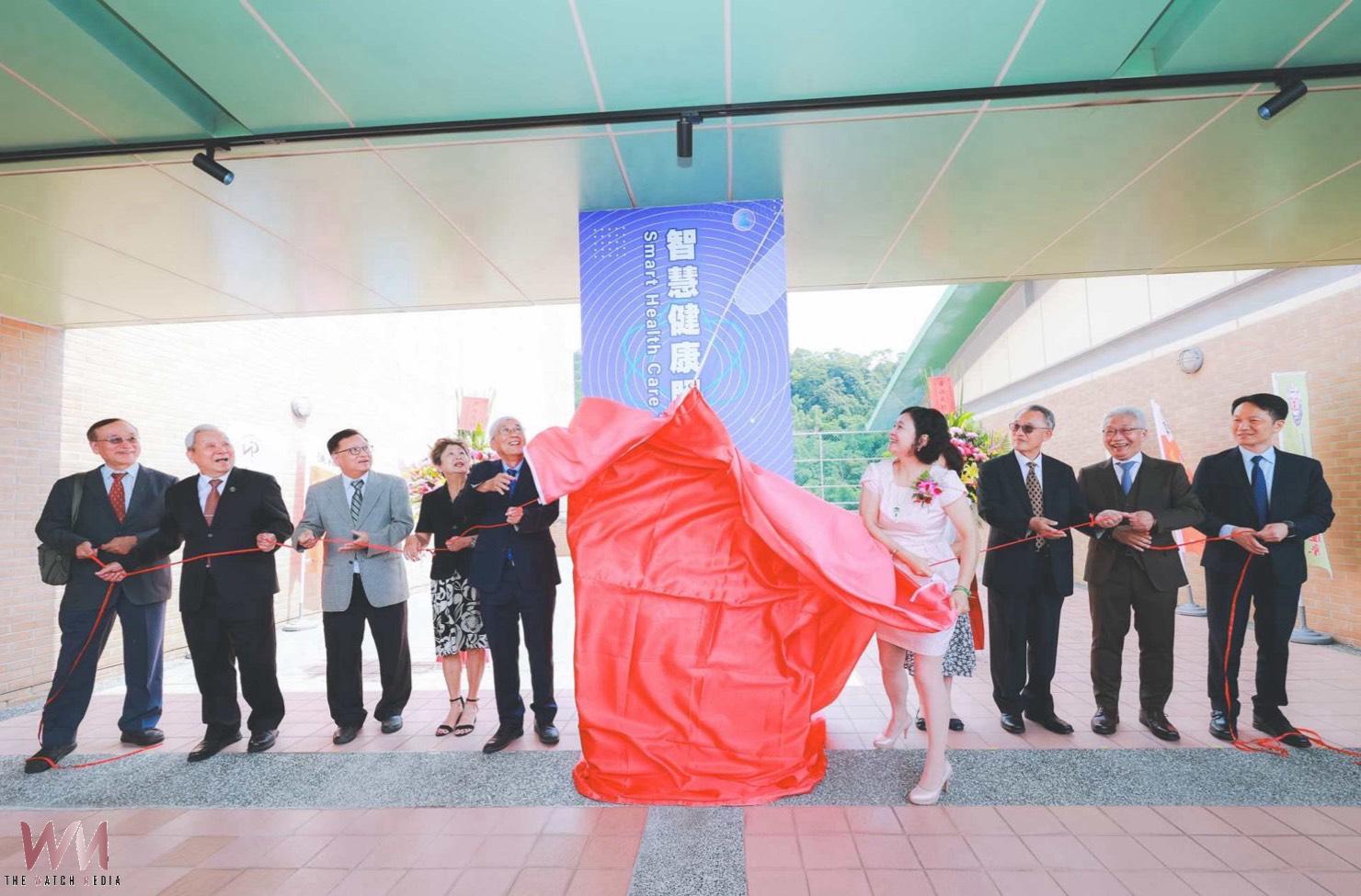 中臺科大與東陽能源科技合作　傑出校友捐醫療設備助培育照護人才 - https://www.watchmedia01.com