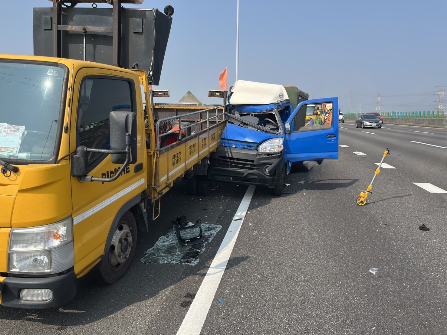 國道3號彰化段小貨車追撞工程車 65歲婦人送醫不治 - https://www.watchmedia01.com