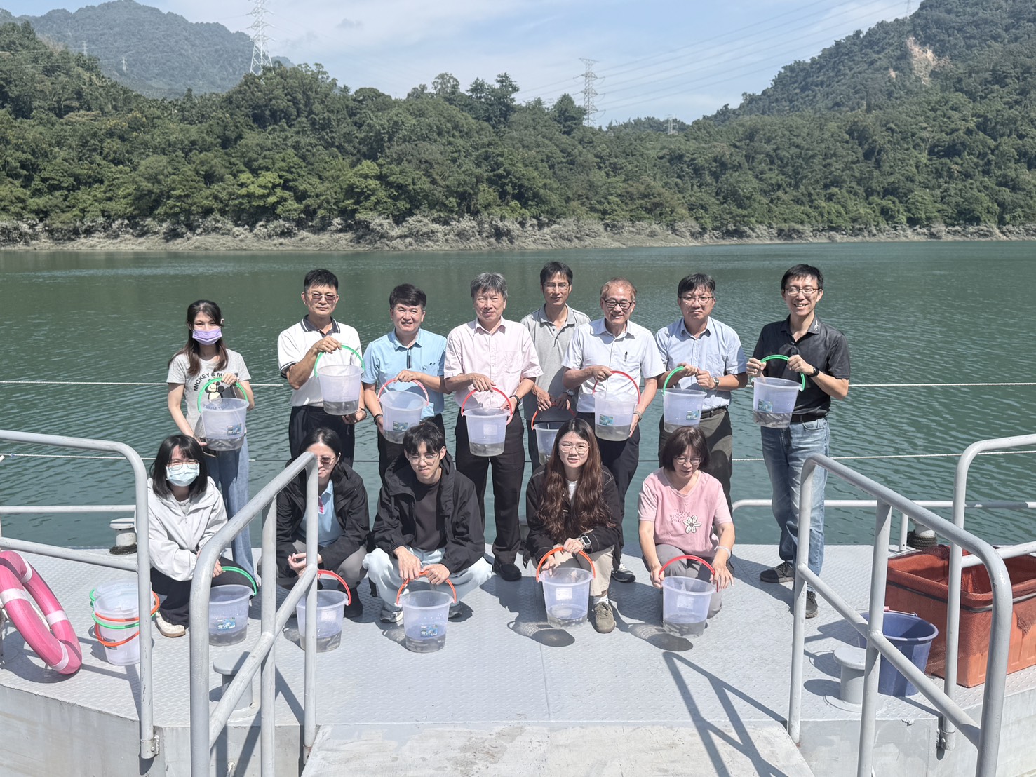 台電明潭電廠放流萬尾魚苗！「三魚合體」打造水庫天然淨化防護網