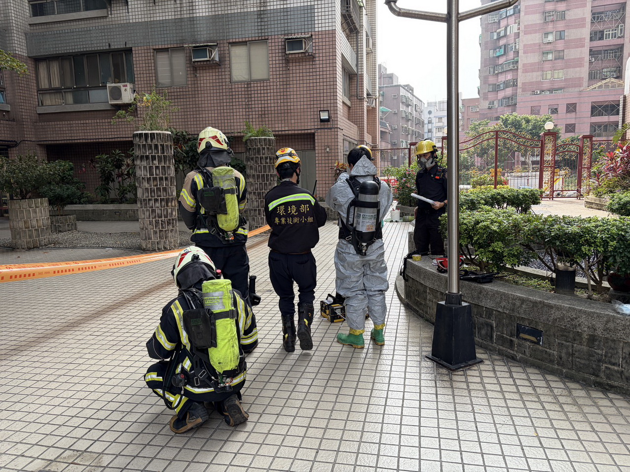 桃園壽昌街社區驚傳氣體外洩引 疑辣椒水噴霧瓶破損惹禍