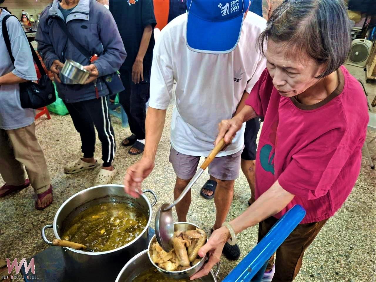 霜降送暖護寒士 人安嘉義站端熱湯送關懷 - https://www.watchmedia01.com