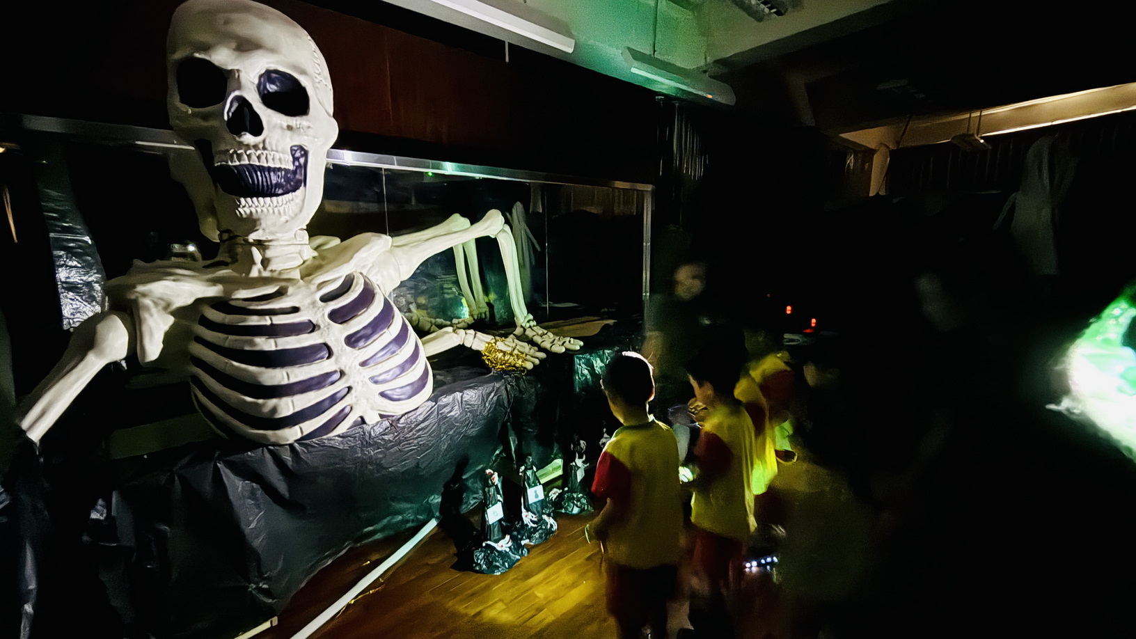 (有影片)/南瓜、幽靈齊登場!新民國小「皮皮怪怪屋」嗨翻校園 - https://www.watchmedia01.com