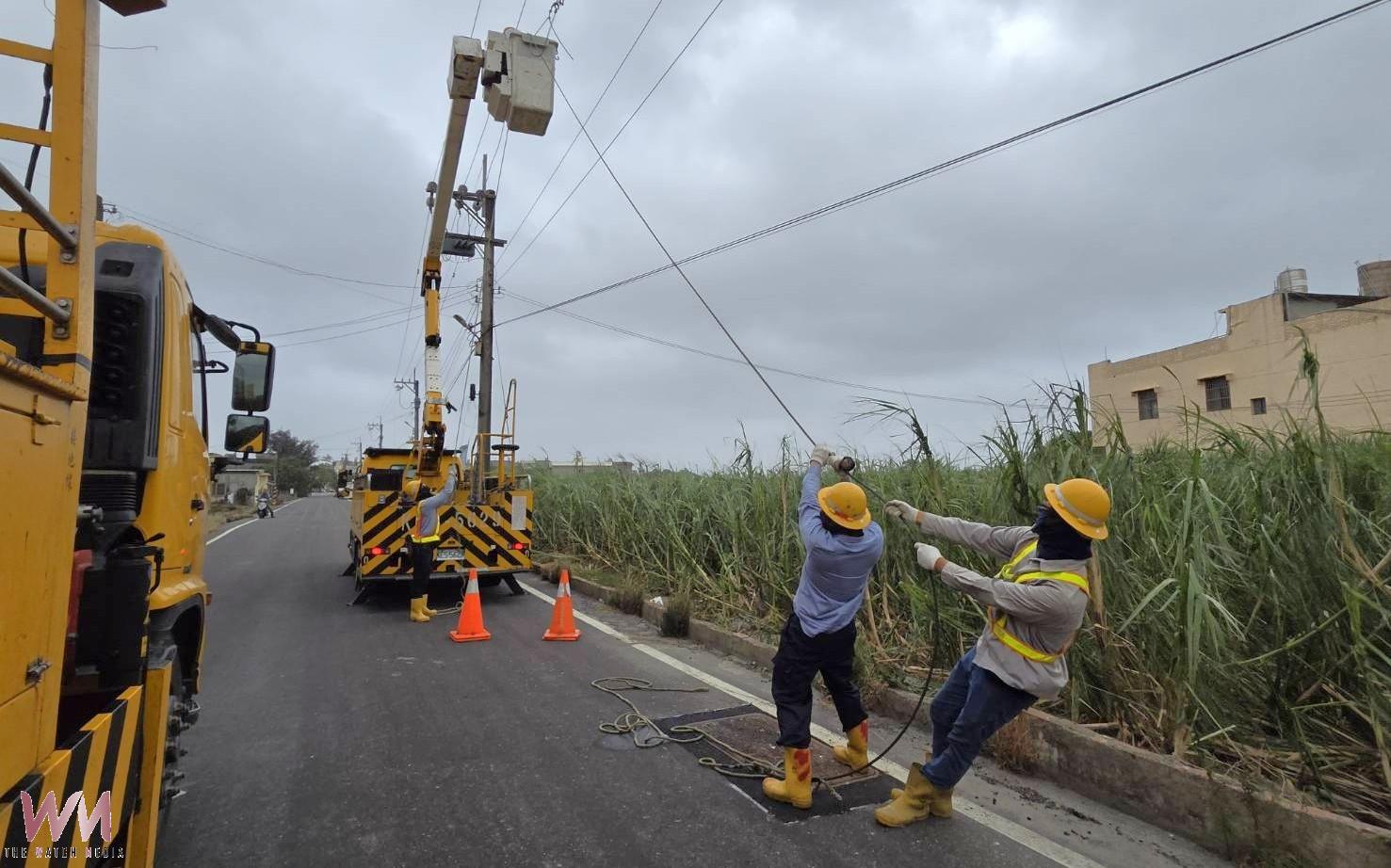 薔琵颱風災情急遽增加！雲林累計通報329件　海線多鄉鎮停電、電線起火