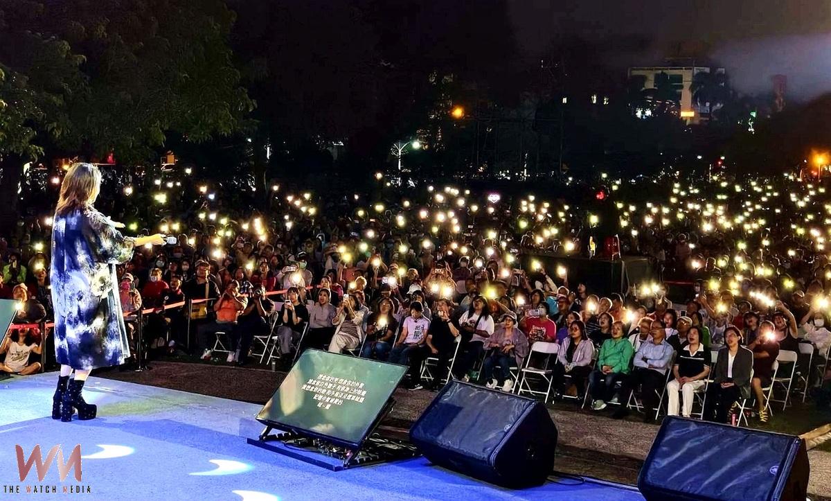 屏東「時光留聲機」民歌之夜 逾萬人千禧公園齊唱經典歌曲 - https://www.watchmedia01.com