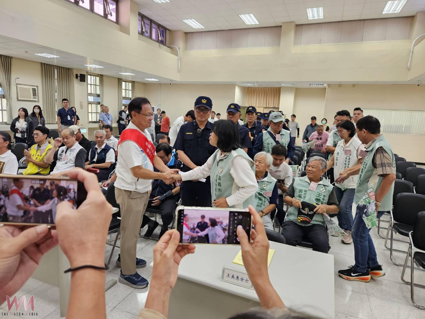 嘉義市長號次揭曉 張啓楷3號戰王美惠4號 - https://www.watchmedia01.com