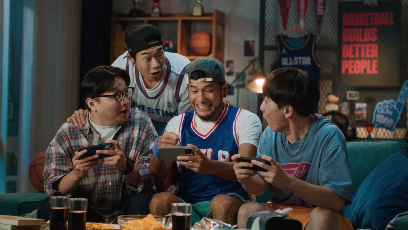 網友玩梗多年終於成真！張震嶽接拍NBA手遊廣告