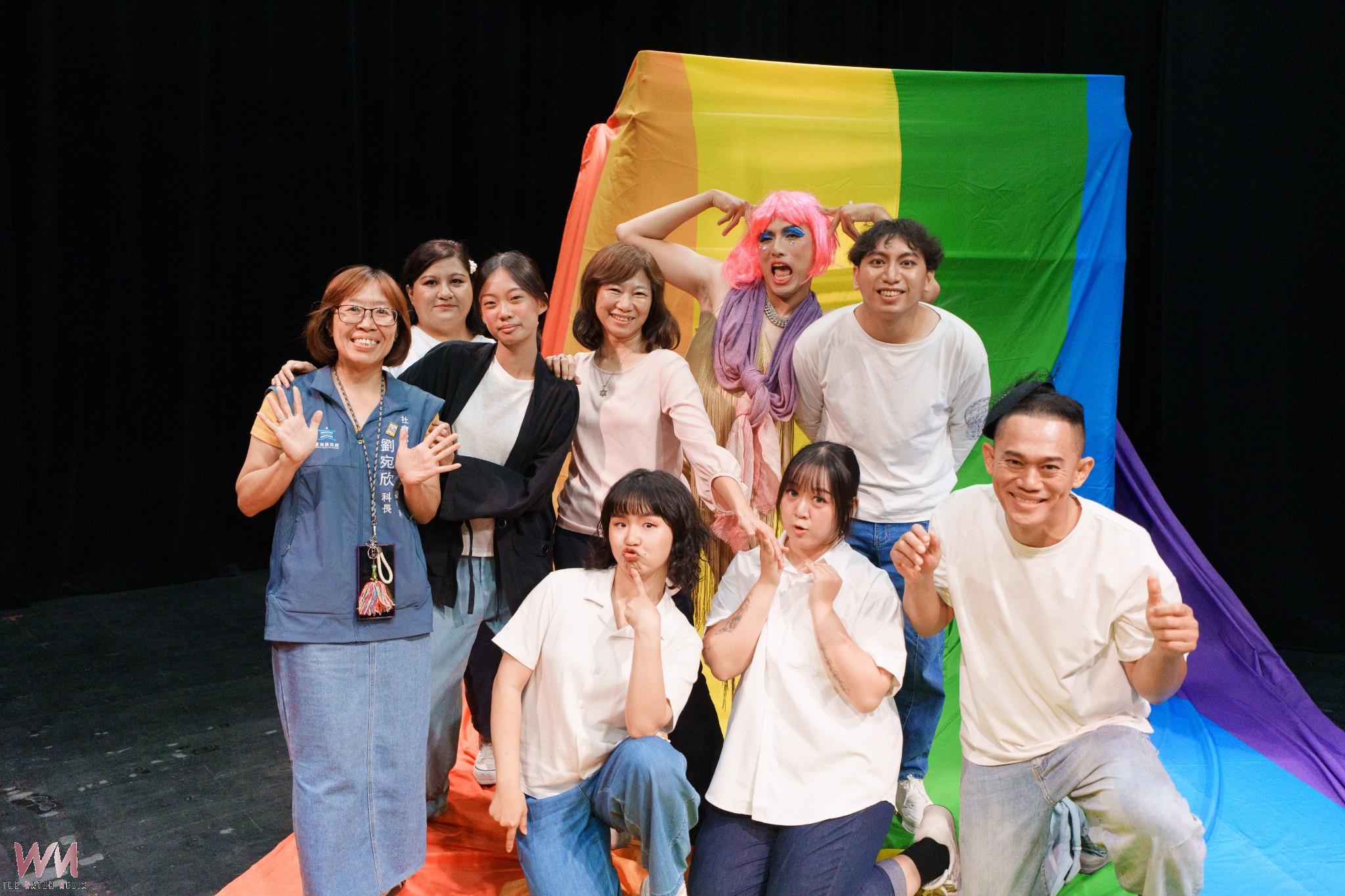不同行,也行! 臺東性別素人劇場《同行》登台 用真實故事演出理解與尊重 不同行,也行! 臺東性別素人劇場《同行》登台 用真實故事演出理解與尊重