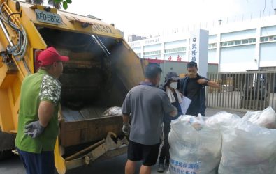 彰化縣自去年7月1日起，針對四大超商及六個產業園區事業單位試辦垃圾隨袋徵收，半年來，垃圾減量約425公噸，成效顯著。（彰化縣政府提供）