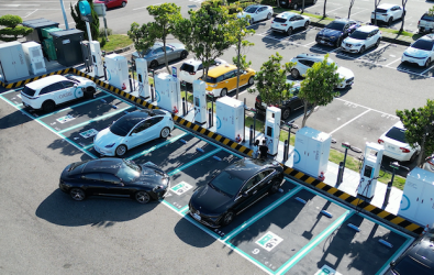 圖說：EVOASIS與高速公路休息區的合作持續深化，車主只需啟用EVOASIS APP即可查找啟動國道