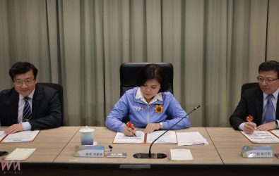雲林縣政府與國立虎尾科技大學、財團法人工業技術研究院、財團法人紡織產業綜合研究所及永興果菜生產合作社簽署合作備忘錄。（圖／記者蘇榮泉攝）