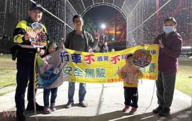 雲林縣西螺大橋蝴蝶公園盛大開幕，活動現場花燈璀璨奪目，將吸引大批民眾前來共襄盛舉。（圖／記者蘇榮泉翻攝）