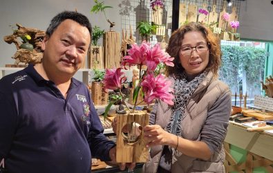 「古夜天工坊」陳柏良、劉芳瑜伉儷。(圖／記者邱嘉琪攝)