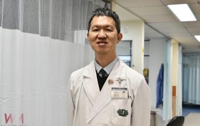 大林慈濟醫院胸腔內科主任陳信均強調，施打流感疫苗是預防流感最有效的方法。（圖/慈濟醫院提供）