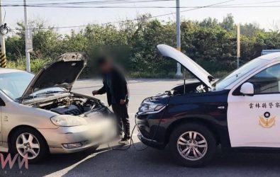 男子一早準備返回工作地點，沒想到車輛卻在途中熄火，撥打多家修車廠電話卻無人接聽。（圖／記者蘇榮泉翻攝）
