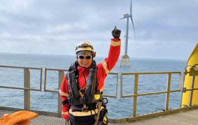 Cathy是沃旭能源在台灣首位女性離岸風機運維工程師。（沃旭能源提供）