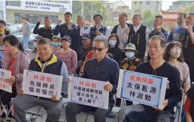 市民與地方人士現身「罷勉行動」，說明提案正當性。（圖/記者陳惲朋翻攝）