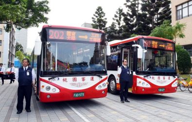 -桃園建置新系統導入AI演算法精準地預測公車動態資訊。