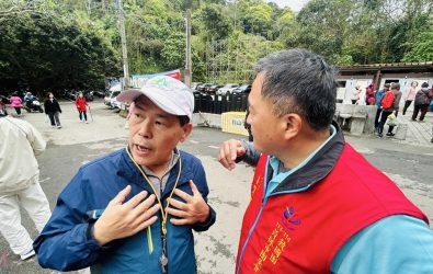 張偉傑代表為民眾的反映，期望相關單主管機關研擬可行辦法解決。（圖／記者周厚賢攝）