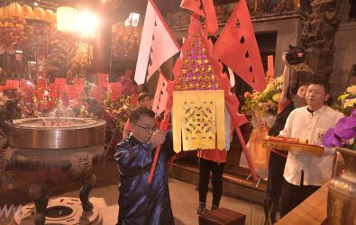 雲林西螺的福興宮延續傳統，於媽祖誕辰日舉辦盛大祝壽祈福儀典。（圖／記者蘇榮泉攝）